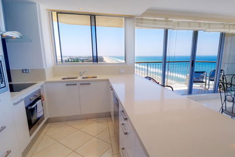 Golden Sands Holiday Apartments - Hotel VIC 1