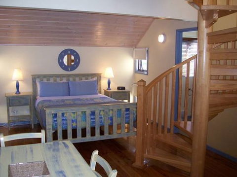 Rayville Boat Houses - Hotel VIC 2