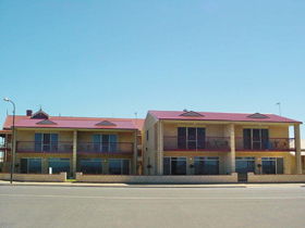 Tumby Bay Hotel Seafront Apartments - Hotel VIC 0