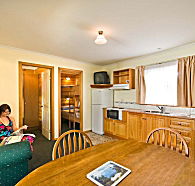 Leisureville Caravan Park - Hotel VIC
