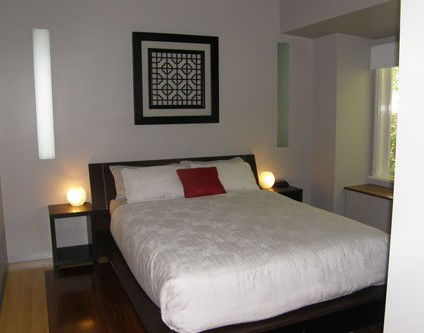 7 Donlan Road - Hotel VIC 3