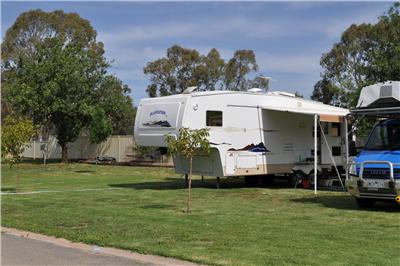 Euston Riverfront Caravan Park And Cafe - Hotel VIC 2