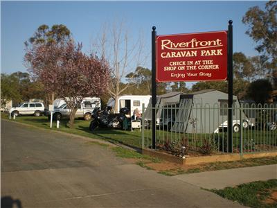 Euston Riverfront Caravan Park And Cafe - Hotel VIC 3