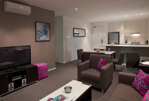 Meriton Serviced Apartments Southport - Hotel VIC 1
