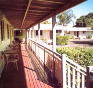 Bottle Tree Gardens Motel - Hotel VIC