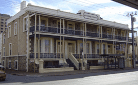 Glenelg Beach Hostel - Hotel VIC