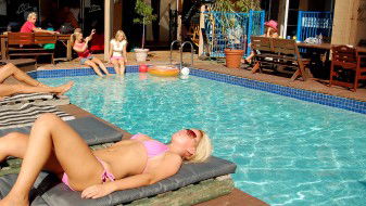 Surf N Sun Beachside Backpackers - Hotel VIC 2