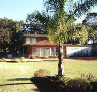 Seaview Holiday Apartments - Hotel VIC