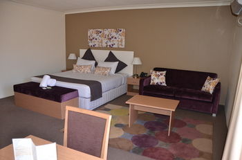 Casula NSW Hotel VIC