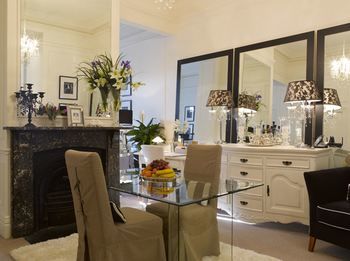 Andre's Mews Luxury Serviced Apartments - Hotel VIC 57