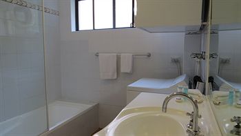 Waldorf Hornsby Residential Apartments - Hotel VIC 0