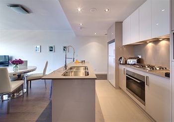 Zara Tower - Luxury Suites And Apartments - Hotel VIC 25