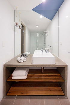 Zara Tower - Luxury Suites And Apartments - Hotel VIC 50
