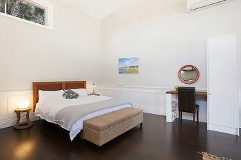 Block Eight - Hotel VIC 13