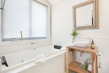 Block Eight - Hotel VIC 29