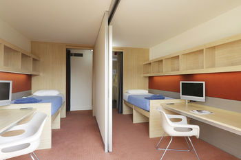 RMIT Village - Hotel VIC 4