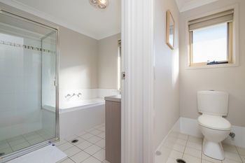 Getaway Holiday House Bankstown - Hotel VIC 11