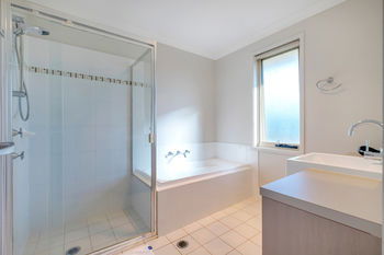 Getaway Holiday House Bankstown - Hotel VIC 17