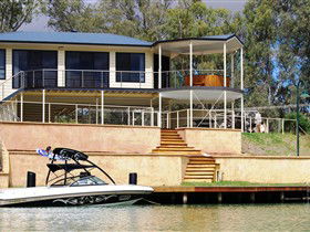Cascades On The River - Hotel VIC 0