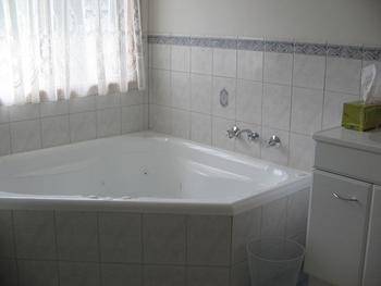 Macburn Self Contained Cottages, Dog Friendly - Hotel VIC 0