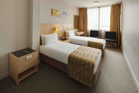 Quality Hotel Ambassador Perth - Hotel VIC 9