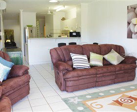 Absolute Beachfront Apartment - Hotel VIC 3