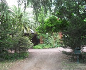 Allan Court Gardens Accommodation - Hotel VIC 1