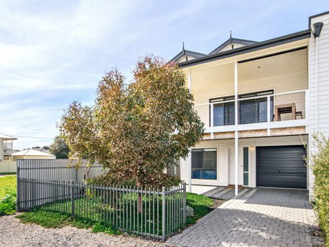 Century 21 SouthCoast: Bayside - Hotel VIC 1