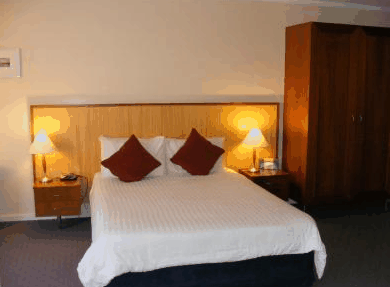 Ocean Beach Hotel - Hotel VIC