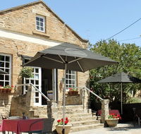 Mellers of Auburn Cafe and Accommodation - Hotel VIC