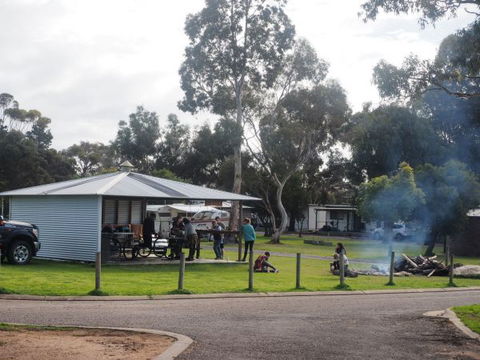 Murray Bridge Marina Camping And Caravan Park - Hotel VIC 5
