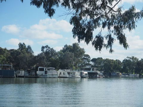 Murray Bridge Marina Camping And Caravan Park - Hotel VIC 7
