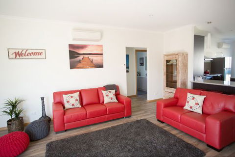 RED FIN Part Of BLUE FIN HOLIDAY HOMES - Hotel VIC 0