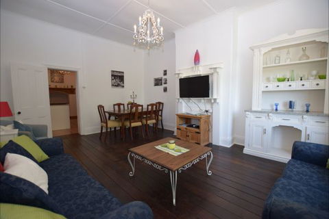 The Provincial Bed & Breakfast - Hotel VIC 2