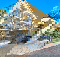 Golden Riviera Beach Resort - Hotel VIC