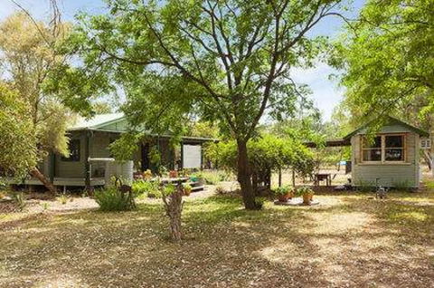Red Tractor Retreat - Hotel VIC 1
