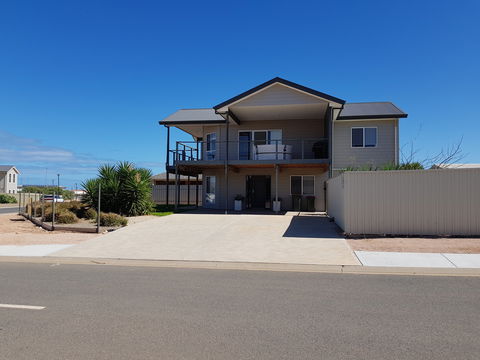 Agape Holiday Home - Hotel VIC 0
