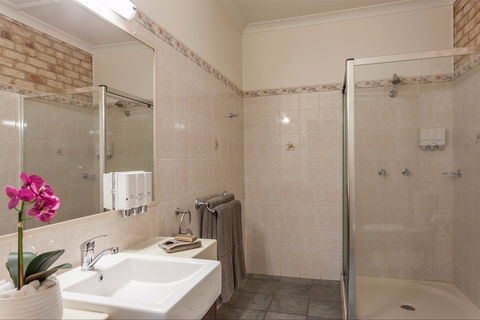 Highlander Motor Inn And Apartments - Hotel VIC 1