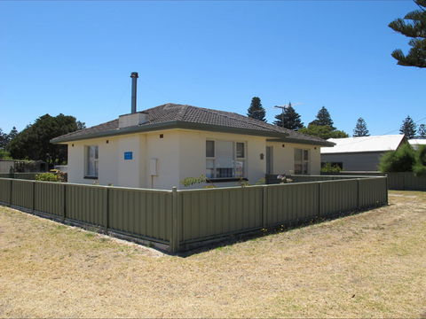 Walters Holiday Home - Hotel VIC 0