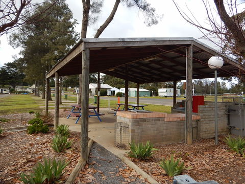 Yass Caravan Park - Hotel VIC 2