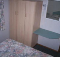 Golden Country Motel and Caravan Park - Hotel VIC