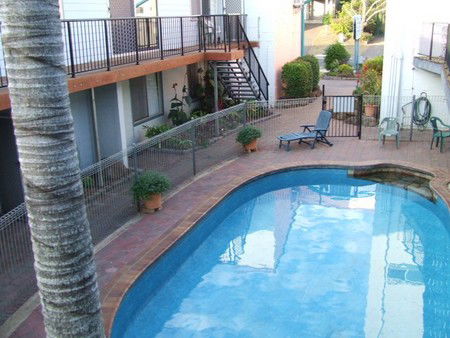 Bargara Beachfront Holiday Apartments - Hotel VIC 0