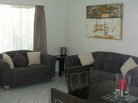 Bargara Beachfront Holiday Apartments - Hotel VIC 1