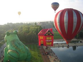 Balloon Safari - Hotel VIC 2