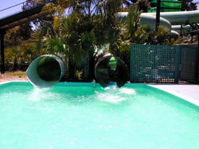 Kalamunda Wet 'n' Wild - Hotel VIC 2