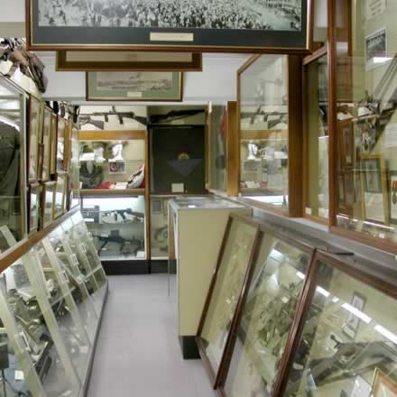 Queensland Military Memorial Museum - Hotel VIC 0