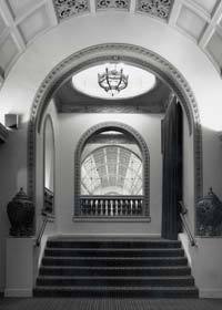 National Theatre - Hotel VIC 3