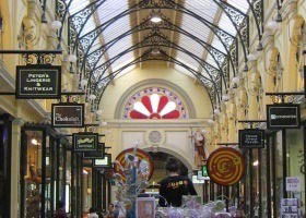 MELTours - Hotel VIC 0