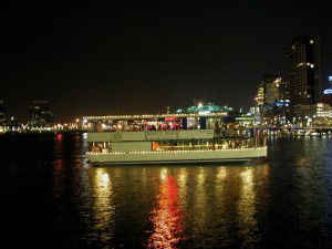Party Boat Cruises - Hotel VIC 0