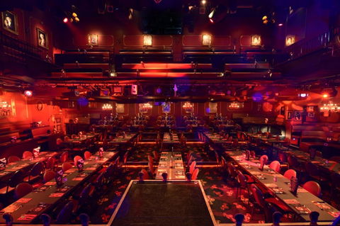Draculas Cabaret Restaurant - Hotel VIC 1